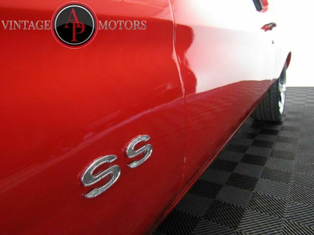 1972 Red Chevrolet Chevelle --