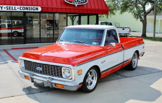 1972 Orange Chevrolet Chevenne Super 10 --
