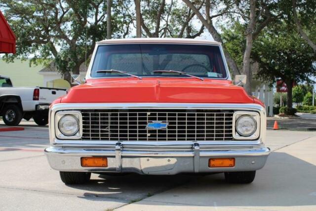 1972 Orange Chevrolet Chevenne Super 10 --
