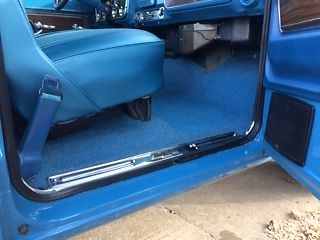 1972 Medium blue/white Chevrolet Cheyenne Standard Cab Pickup