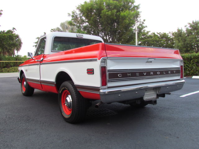 1972 White/Red Chevrolet Cheyenne