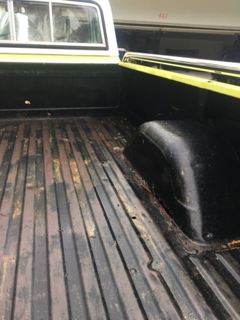 1972 White/Yellow Chevrolet Cheyenne Standard Cab Pickup