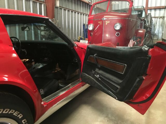 1972 Red Chevrolet Corvette Coupe