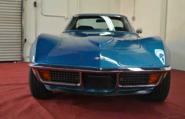 1972 Blue Chevrolet Corvette --