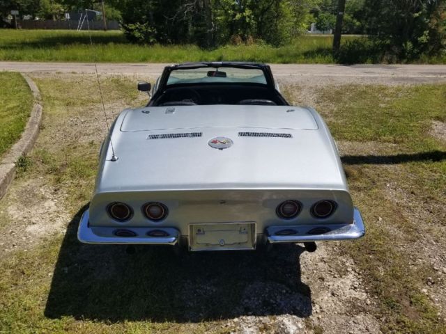 1972 Silver Chevrolet Corvette Convertible