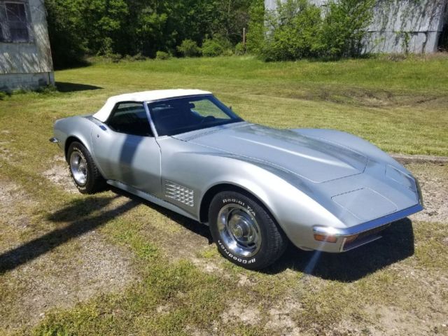 1972 Silver Chevrolet Corvette Convertible