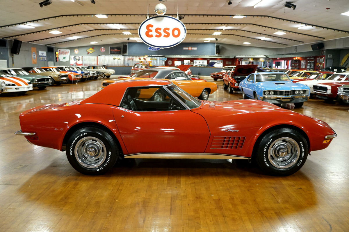 1972 Red Chevrolet Corvette --