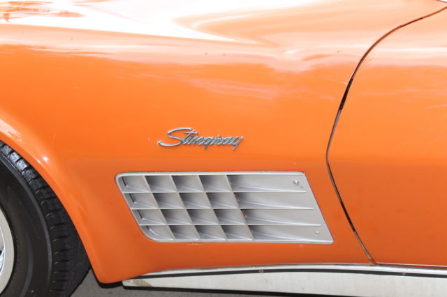 19720000 Orange Chevrolet Corvette Coupe