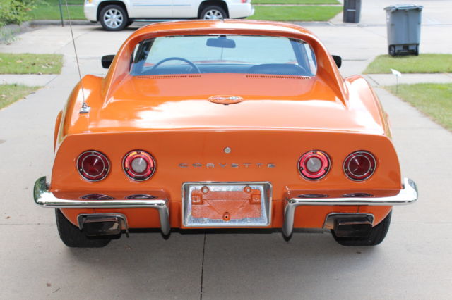 19720000 Orange Chevrolet Corvette Coupe
