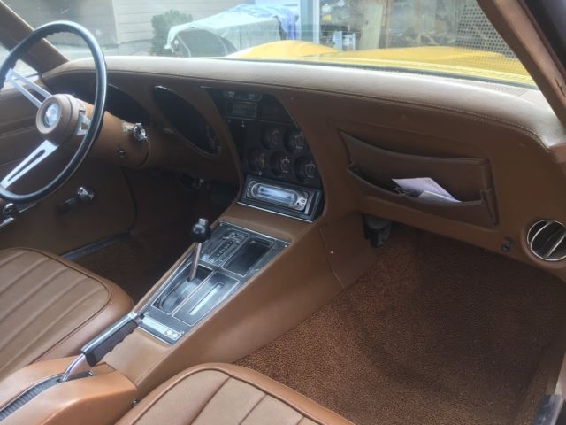 1972 warbonnet yellow Chevrolet Corvette Coupe