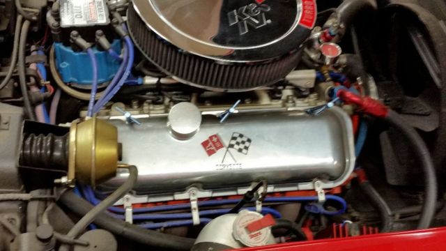 1972 Fire Engine Red Chevrolet Corvette T-Top w/pop-out Back Window