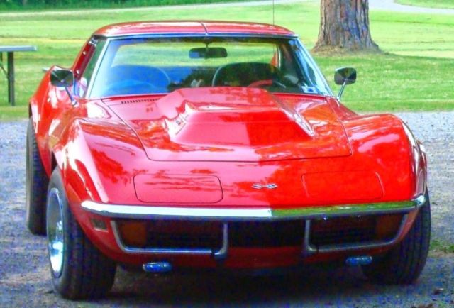 1972 Fire Engine Red Chevrolet Corvette T-Top w/pop-out Back Window