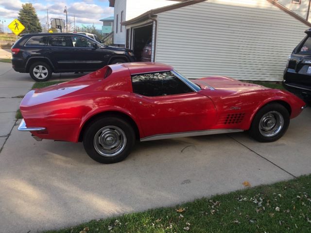 1972 Red Chevrolet Corvette Coupe