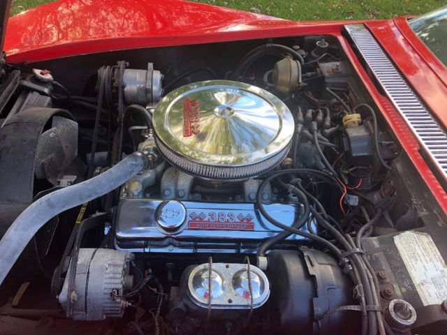 1972 Red Chevrolet Corvette Coupe