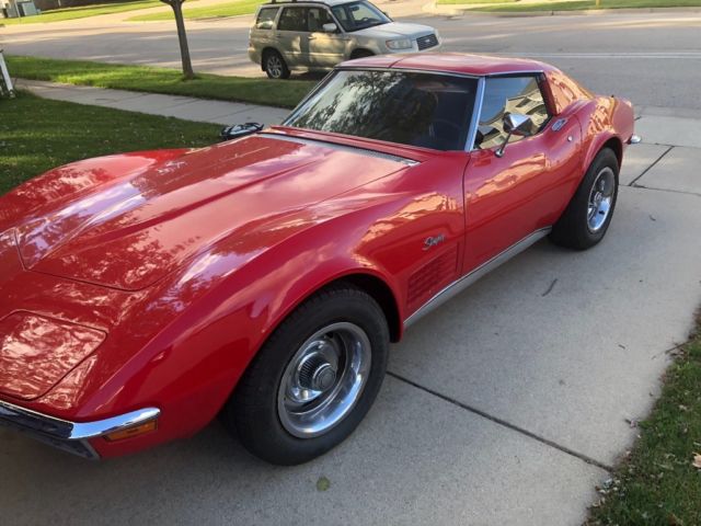 1972 Red Chevrolet Corvette Coupe