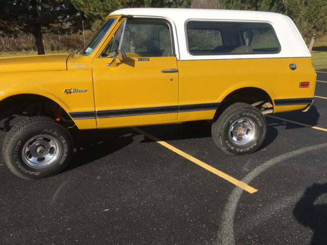 1972 Yellow Chevrolet Blazer SUV