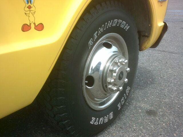 1972 Yellow Chevrolet C-10 Standard Cab Pickup