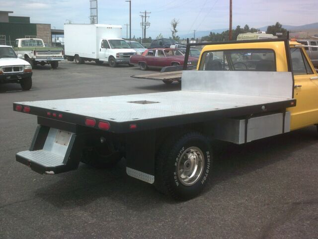 1972 Yellow Chevrolet C-10 Standard Cab Pickup