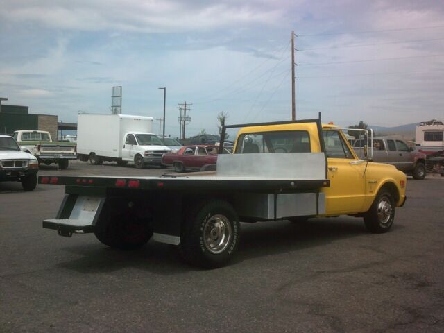 1972 Yellow Chevrolet C-10 Standard Cab Pickup