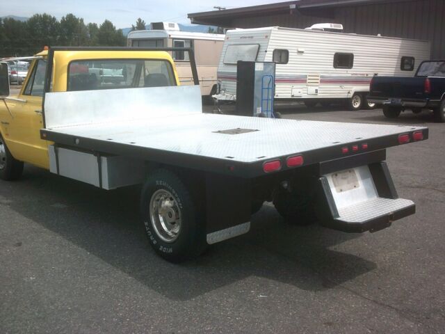 1972 Yellow Chevrolet C-10 Standard Cab Pickup