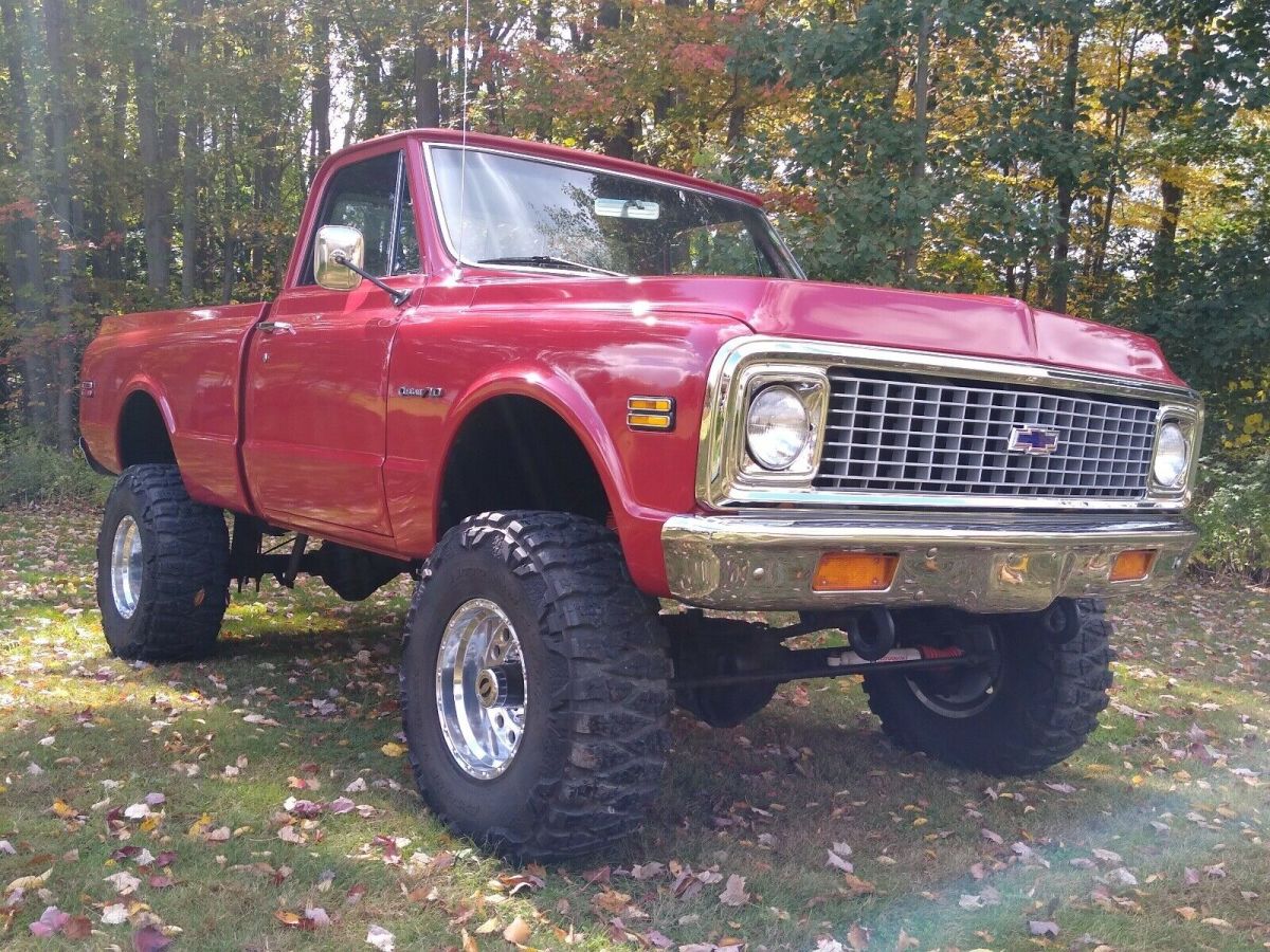 1972 Red Chevrolet K-10 Pickup