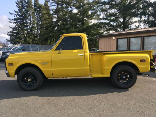 1972 Yellow Chevrolet K10 Pickup