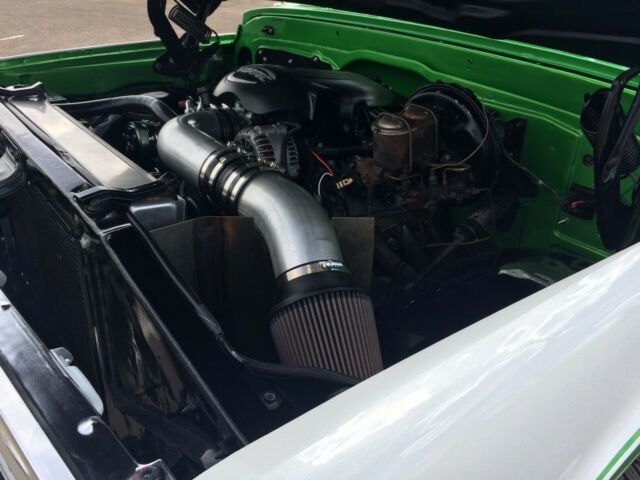 1972 Green Chevrolet C-10 Standard Cab Pickup