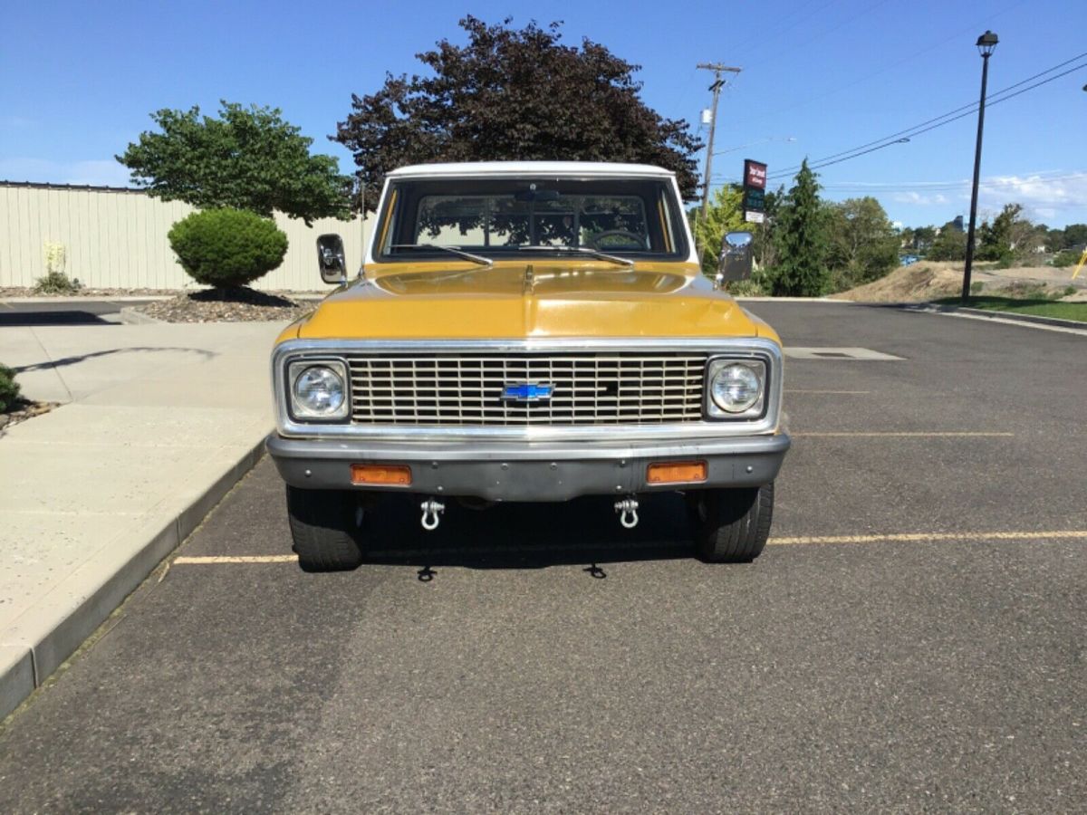 1972 Ochre/white Chevrolet C/K Pickup 2500 Pickup Truck