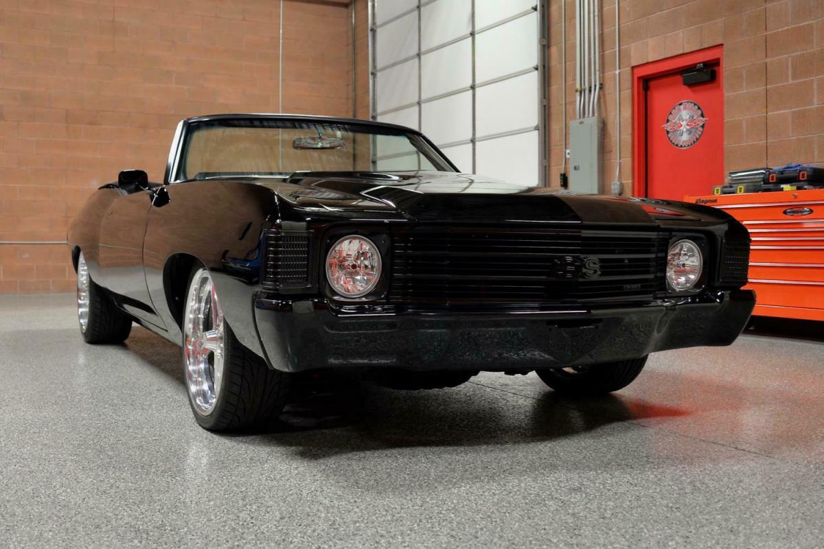 1972 Black Chevrolet Malibu --