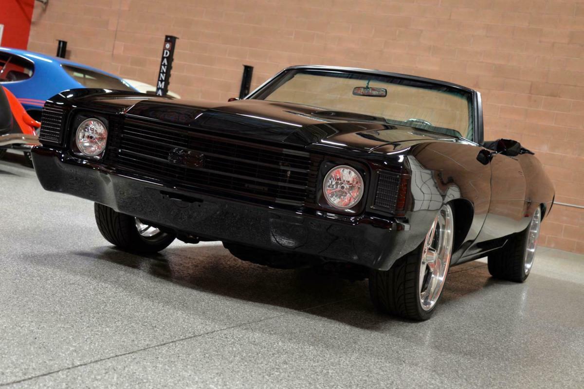 1972 Black Chevrolet Malibu --