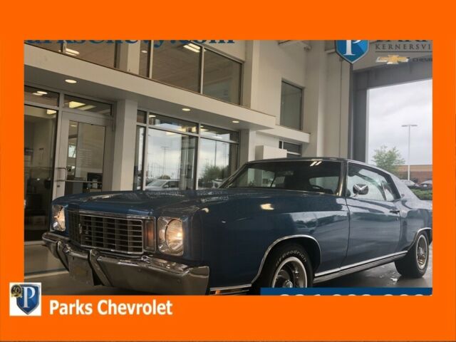 1972 White Chevrolet Monte Carlo Coupe