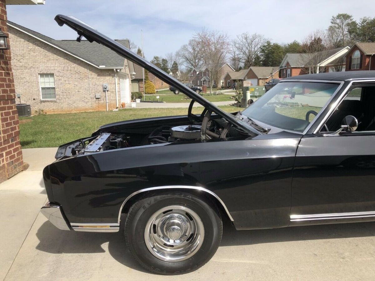 1972 Black Chevrolet Monte Carlo Coupe