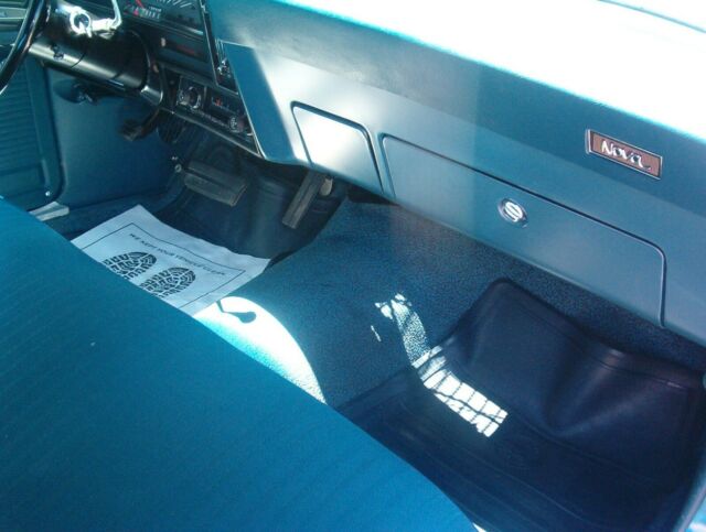 1972 BLUE/WHITE Chevrolet Nova 4 DOOR SEDAN