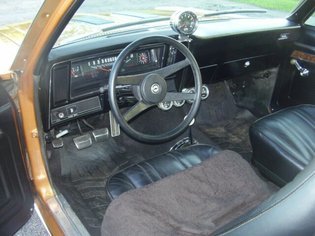 1972 Gold Chevrolet Nova