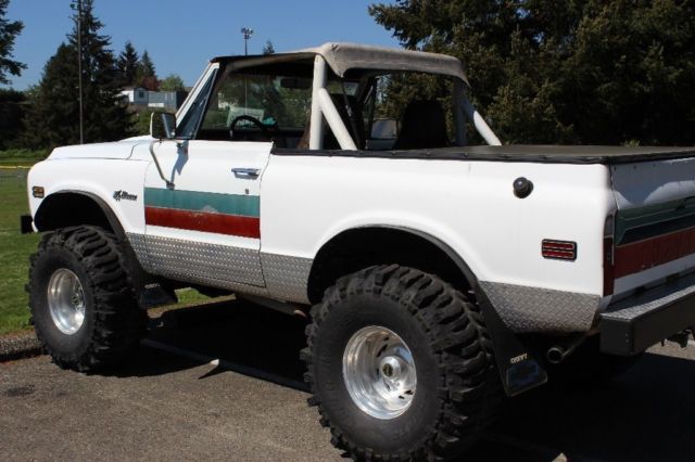 1972 White Chevrolet Blazer Convertible