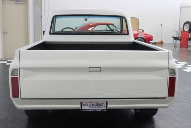 1972 White Chevrolet C-10 Pickup Truck