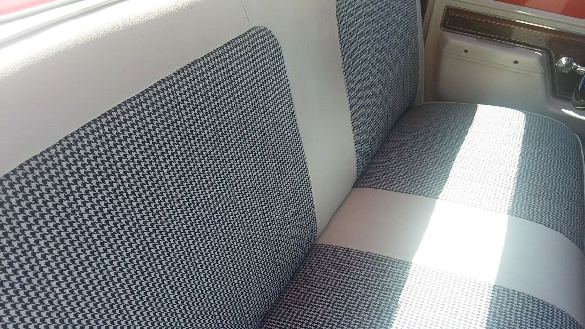 1972 Red Chevrolet Pickup Pickup