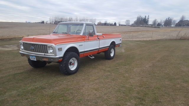 1972 hugger orange and white Chevrolet C/K Pickup 2500 Standard Cab Pickup