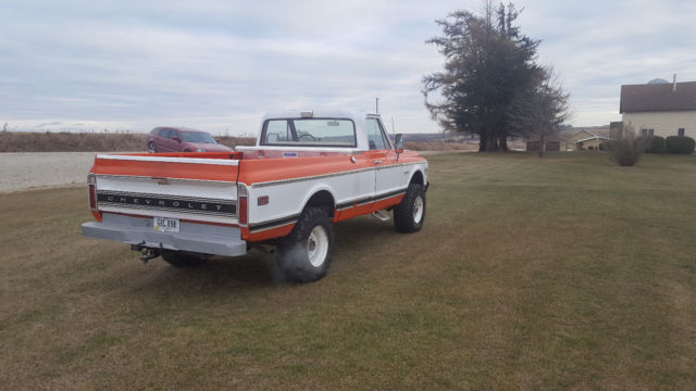 1972 hugger orange and white Chevrolet C/K Pickup 2500 Standard Cab Pickup