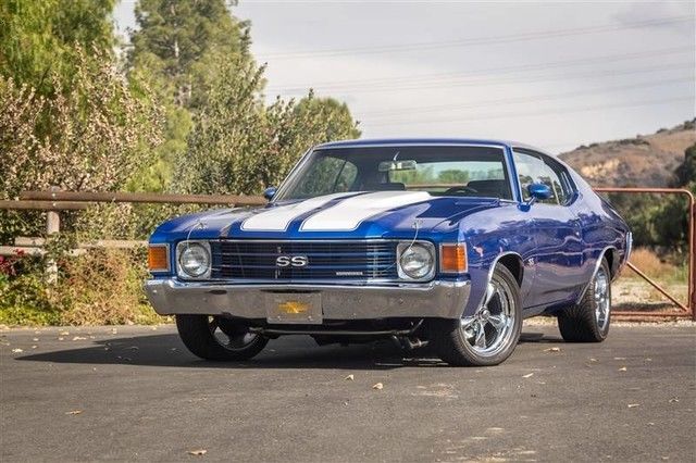 1972 Blue Chevrolet Chevelle Coupe
