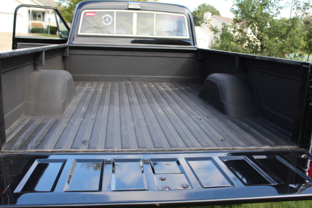 1972 Black Chevrolet C-10