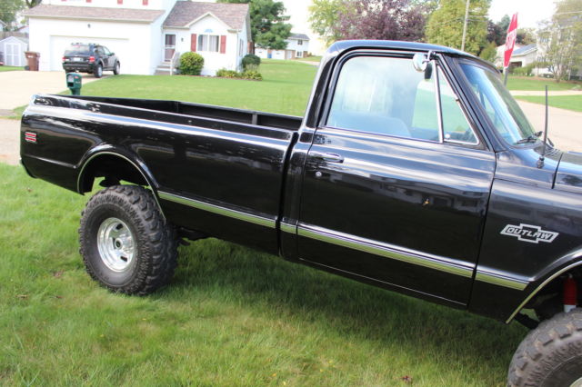 1972 Black Chevrolet C-10