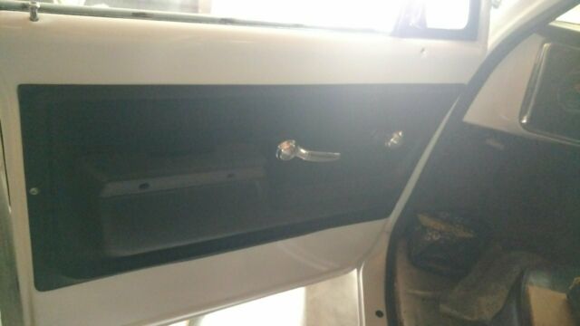 1972 White Chevrolet Blazer