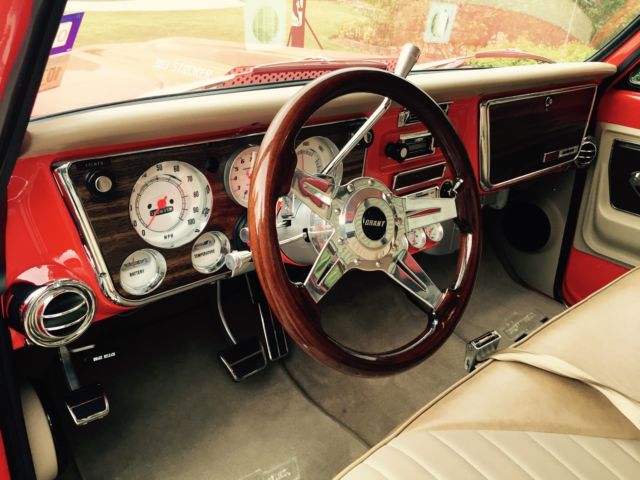 1972 Orange Chevrolet C-10 Standard Cab Pickup