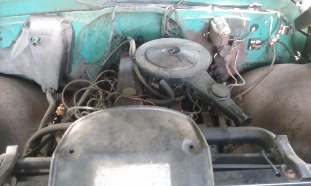 1972 WHITE AND GREEN Chevrolet C-10 Standard Cab Pickup