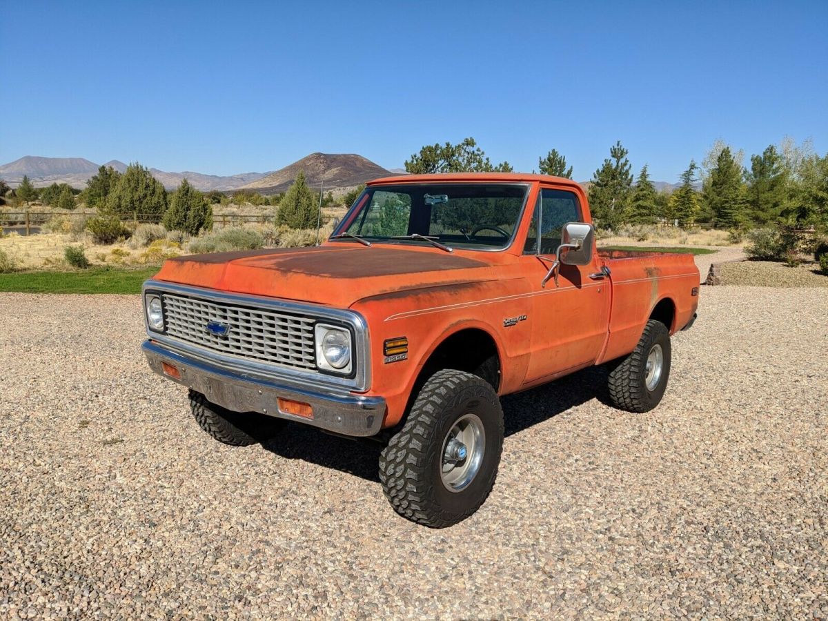 1972 Red Chevrolet C-10