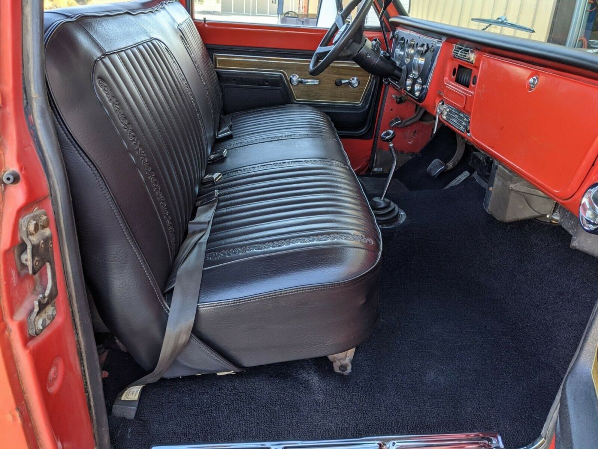 1972 Red Chevrolet C-10