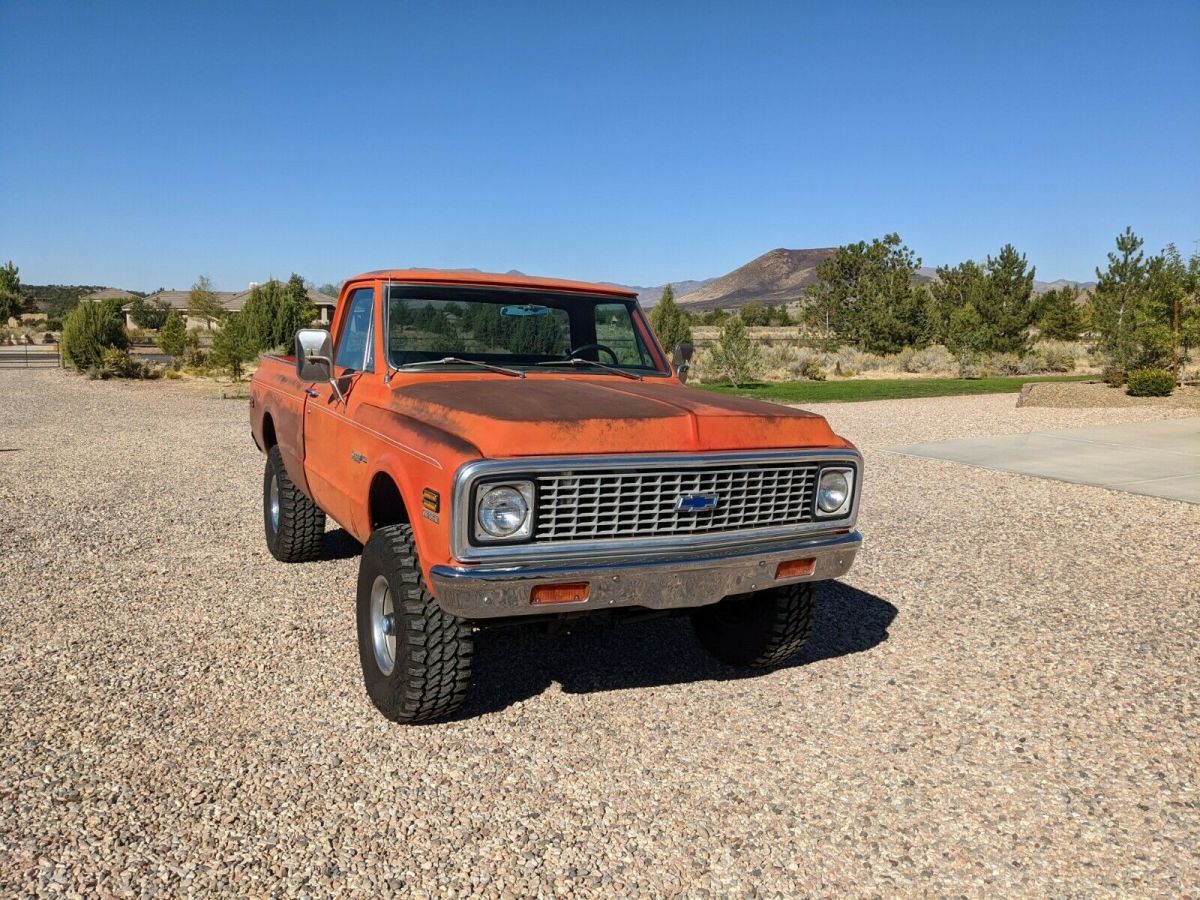 1972 Red Chevrolet C-10