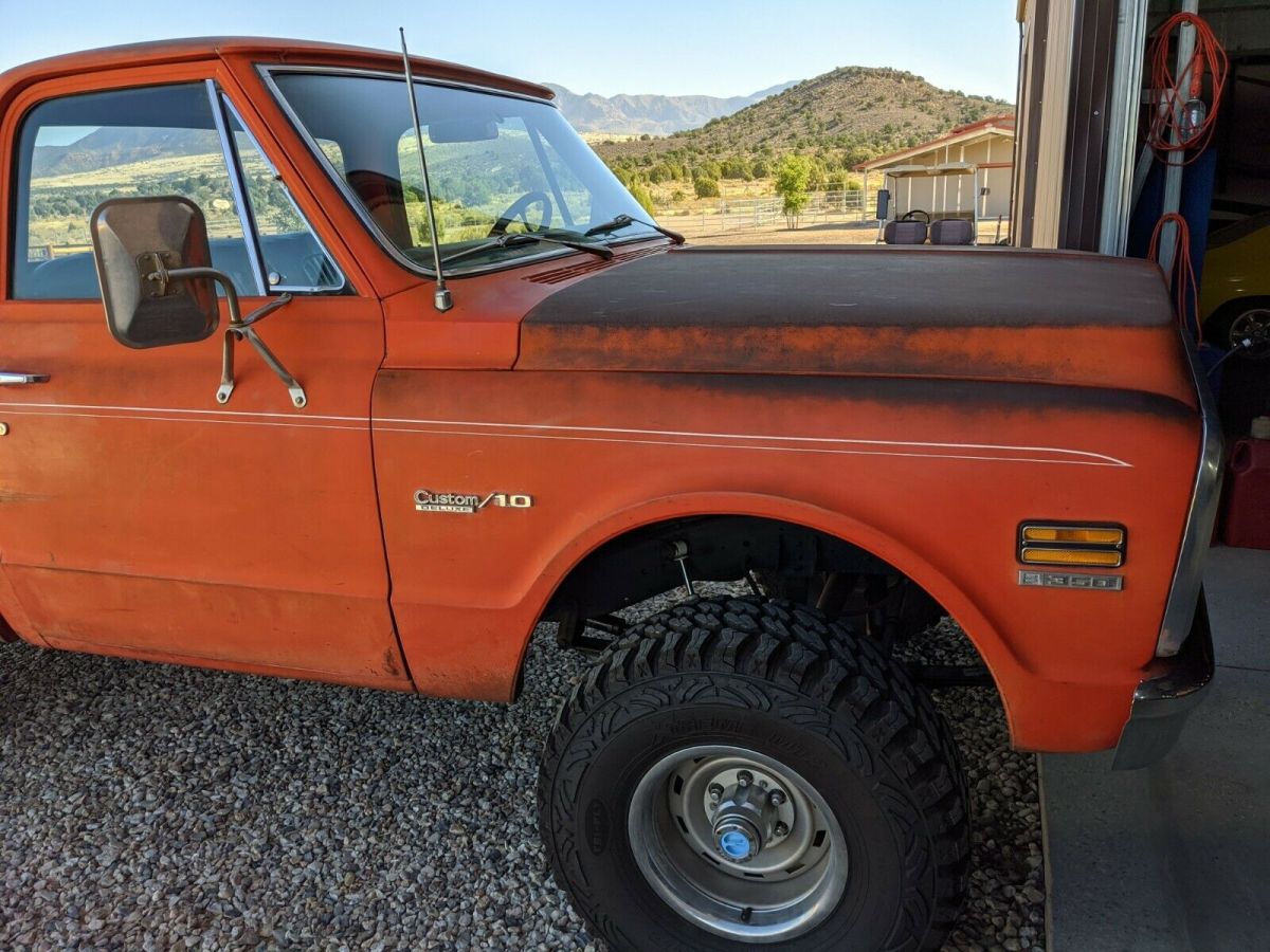1972 Red Chevrolet C-10