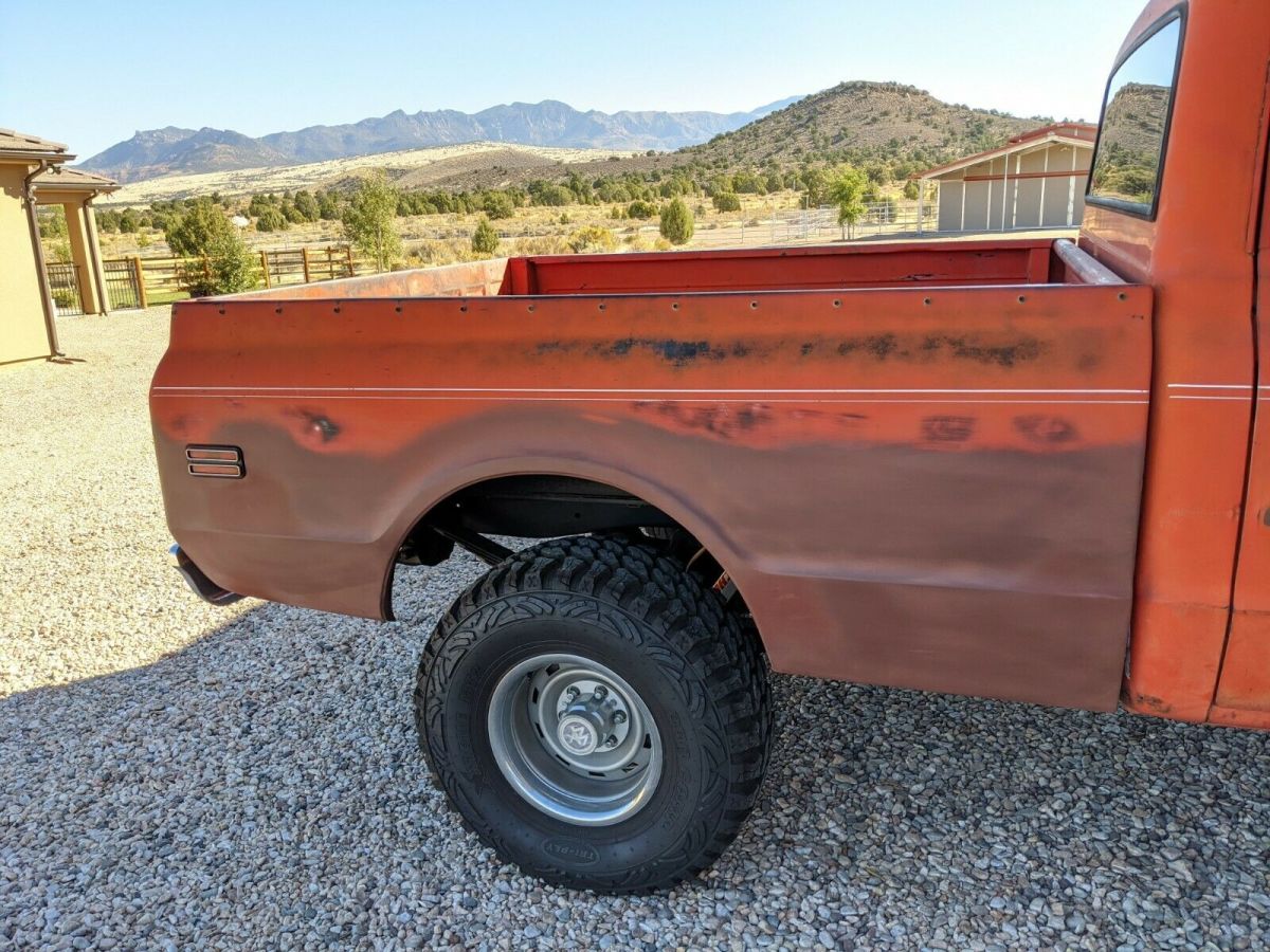 1972 Red Chevrolet C-10